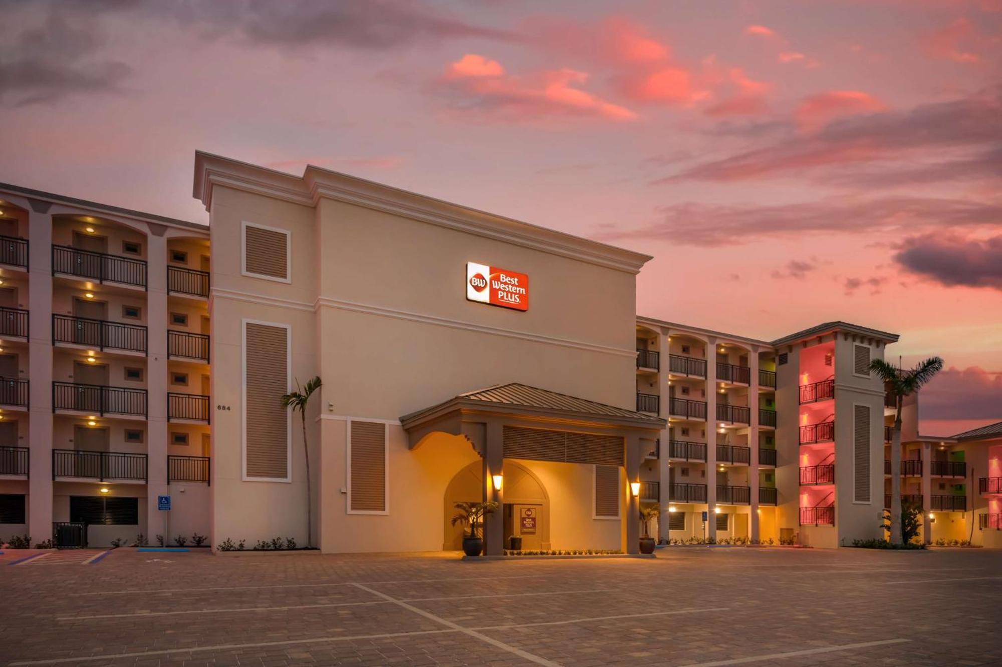 Best Western Plus Beach Resort Форт Майерс Бич Экстерьер фото